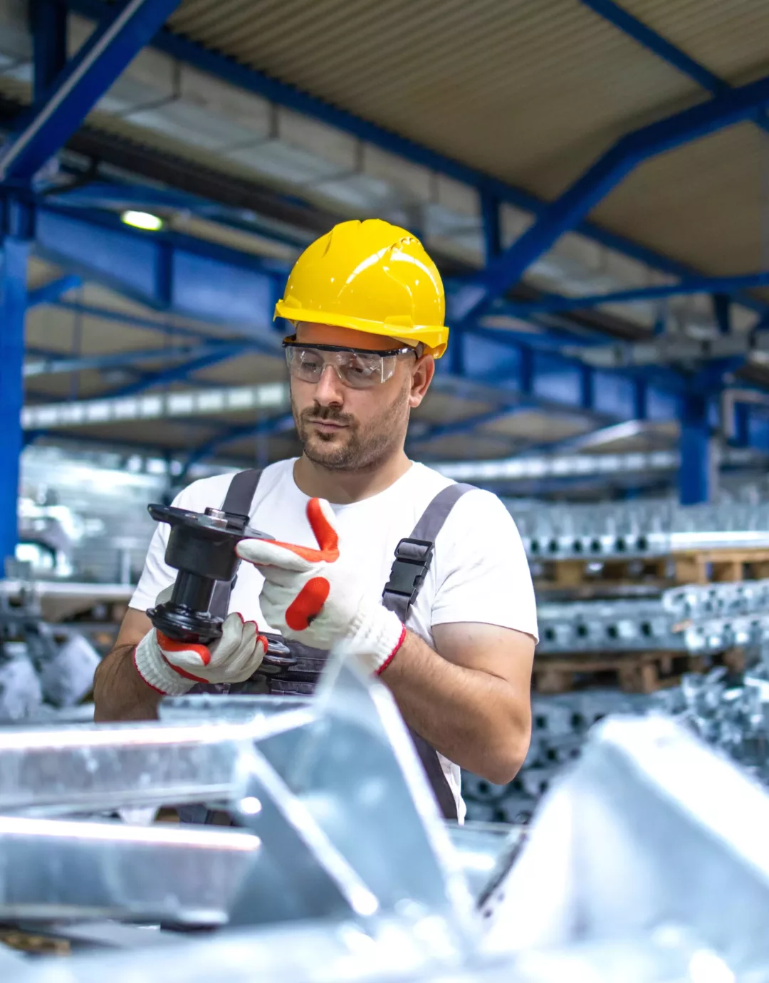 Industrielle Produktion und Herstellung benötigen stabile Stromversorgung
