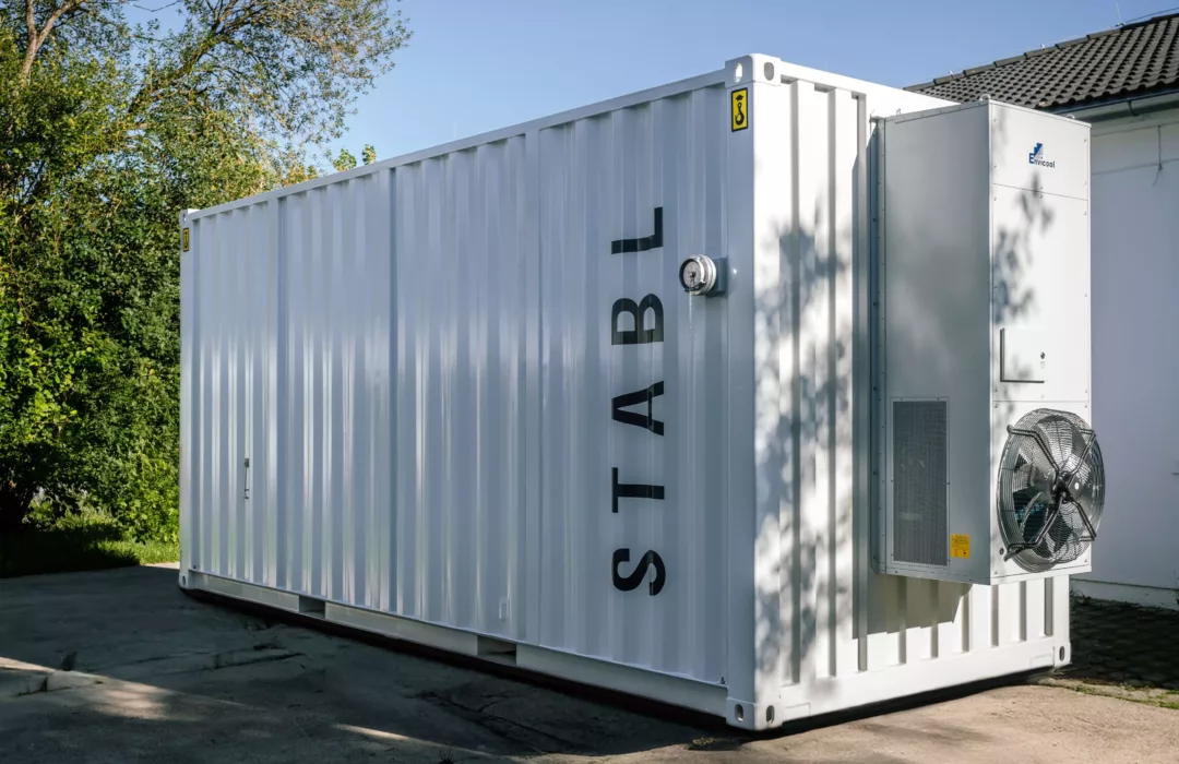 BESS Batteriespeicherlösung Container zur Stromspeicherung Aussenansicht